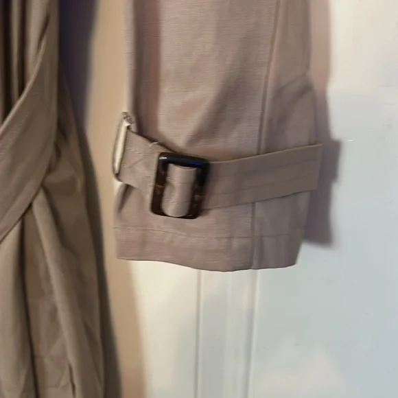 Jovonna London Trench Coat - Picture 7 of 7